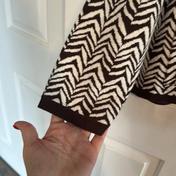 Alfred Dunner brown and white sweater size large - Picture 3 of 4